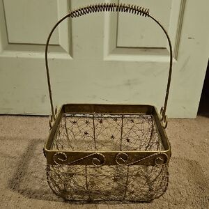 Celestial Stars Gold Metal Wire Basket